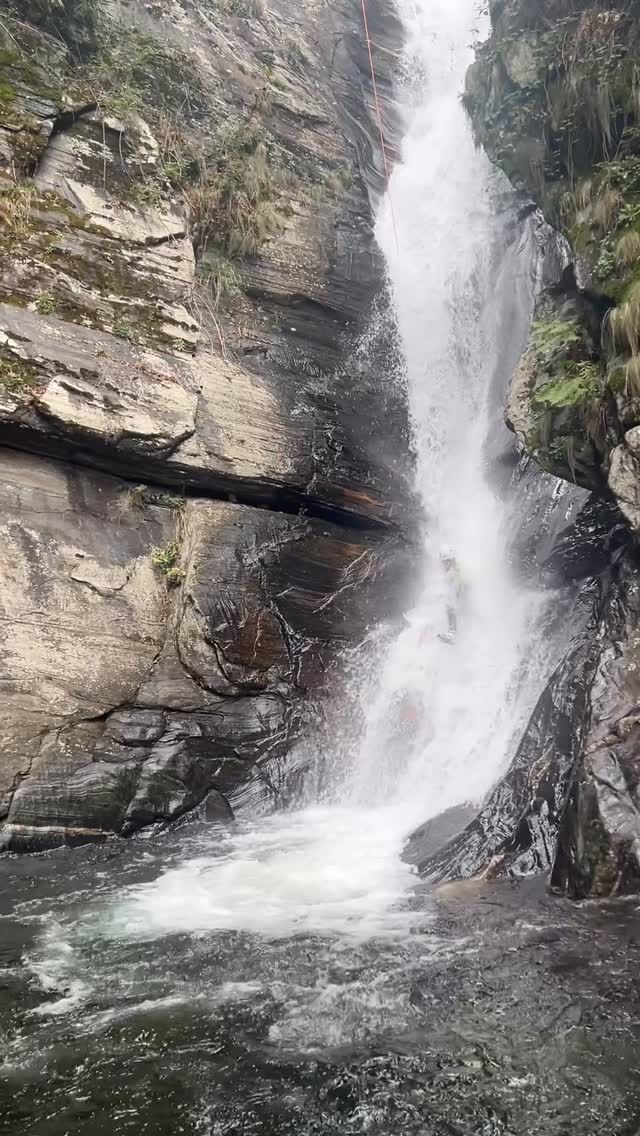 Perfect flow for this brave family 🙂🌊
Val di Gei 😍

#purelements #canyoning #water #explore #switzerland #ticino #tessin #river #canoeing #kanu #canoa #ticinomoments #viaferrata #klettersteig #klettern #arrampicata #climbing #mountain #outdoor #adventure #inLOVEwithSwitzerland #bellinzonaevalli #luganoregion #MyAsconaLocarno #laregionedascoprire #canyoneering #travel #canyoningphotography #photooftheday #summer

@bellinzonaevalli @ticinoturismo @myswitzerland @switzerland.vacations @beautifuldestinations @amazingswitzerland @lugano.region @ascona_locarno @mendrisiottoturismo @team_edelrid
